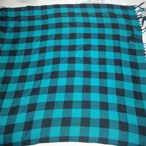 Black and blue checkerd scarf